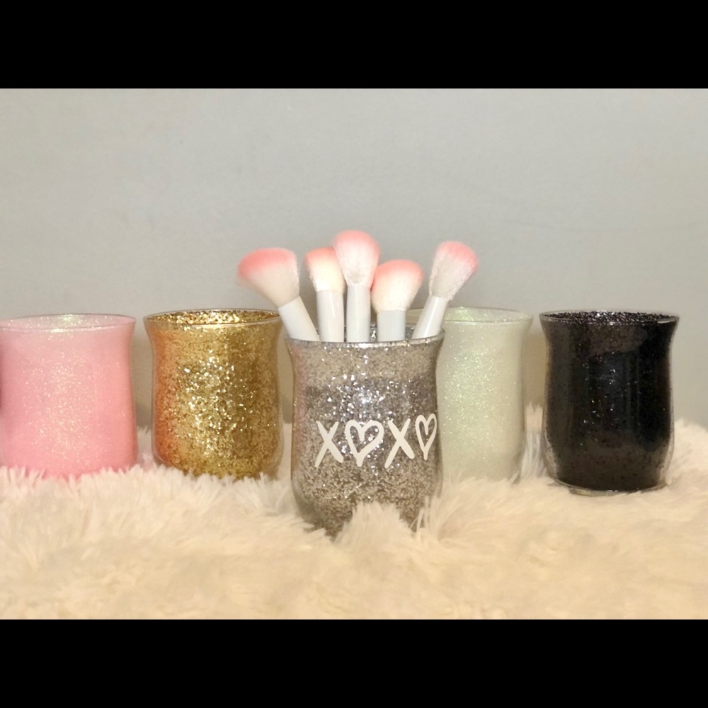 Makeup Brush Holder